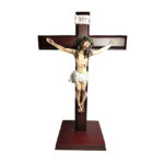 CRISTO VIVO EN CRUZ  40 L 8 A ALABASTRO